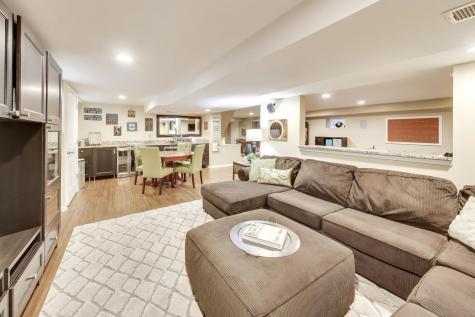 3956 Rutgers Lane Northbrook IL 60062