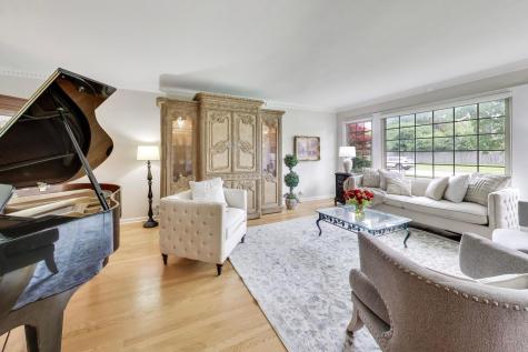 3956 Rutgers Lane Northbrook IL 60062