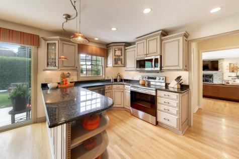 3956 Rutgers Lane Northbrook IL 60062