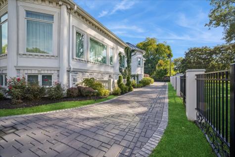 2315 North Arlington Heights Road Arlington Heights IL 60004