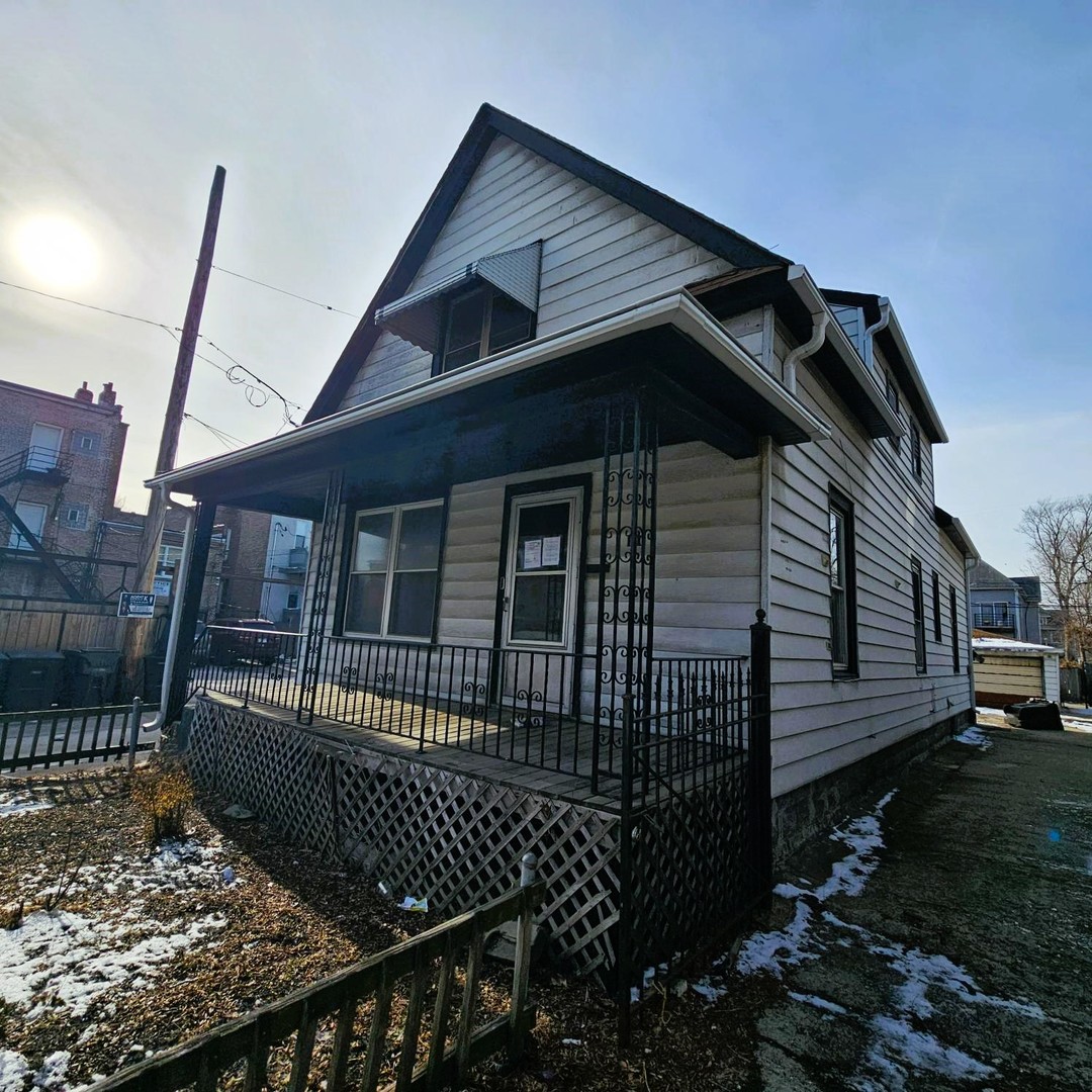 116 North Laramie Avenue Chicago IL 60644