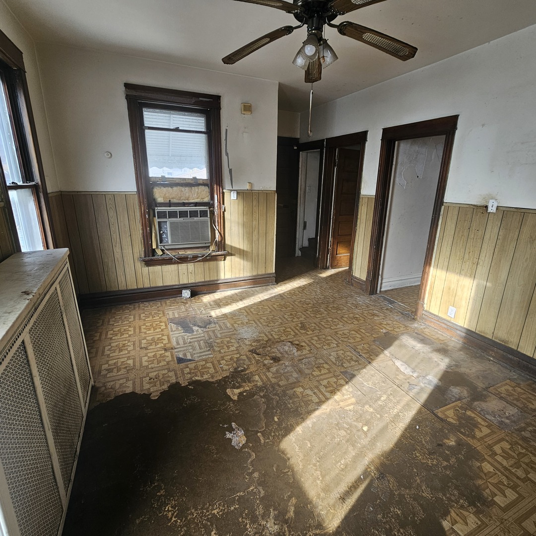 116 North Laramie Avenue Chicago IL 60644