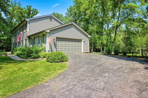 6710 Connecticut Trail Crystal Lake IL 60012