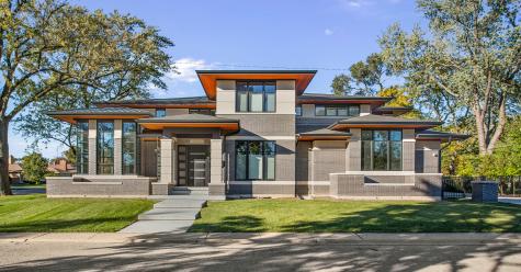 6505 North Knox Avenue Lincolnwood IL 60645