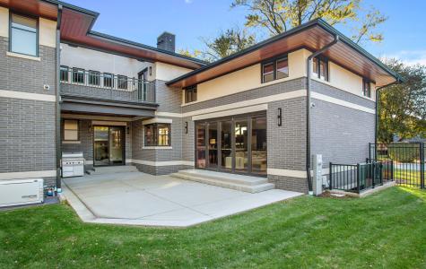 6505 North Knox Avenue Lincolnwood IL 60645