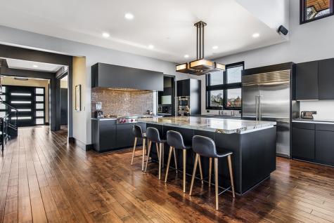 6505 North Knox Avenue Lincolnwood IL 60645