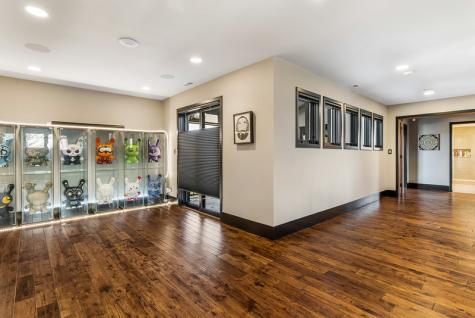 6505 North Knox Avenue Lincolnwood IL 60645
