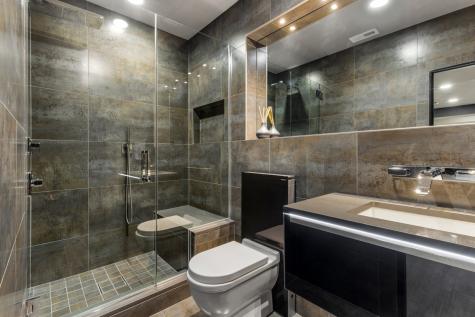 6505 North Knox Avenue Lincolnwood IL 60645