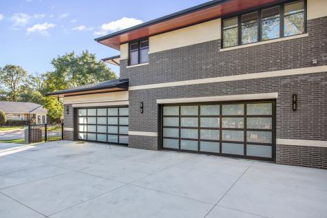6505 North Knox Avenue Lincolnwood IL 60645