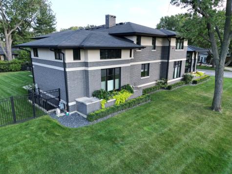 6505 North Knox Avenue Lincolnwood IL 60645