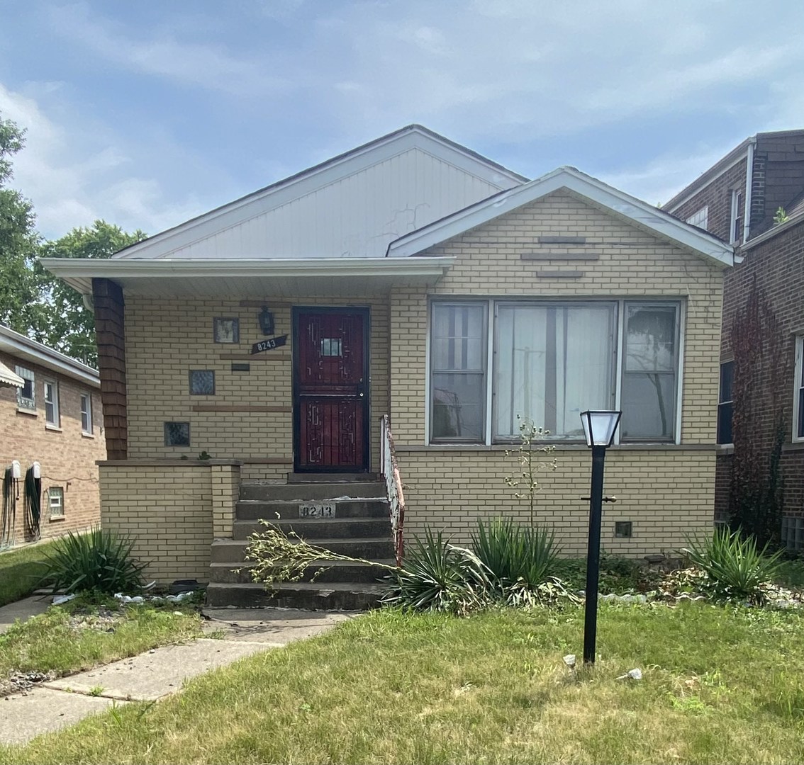 8243 South Wabash Avenue Chicago IL 60619