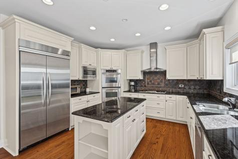 1148 Kenton Road Deerfield IL 60015