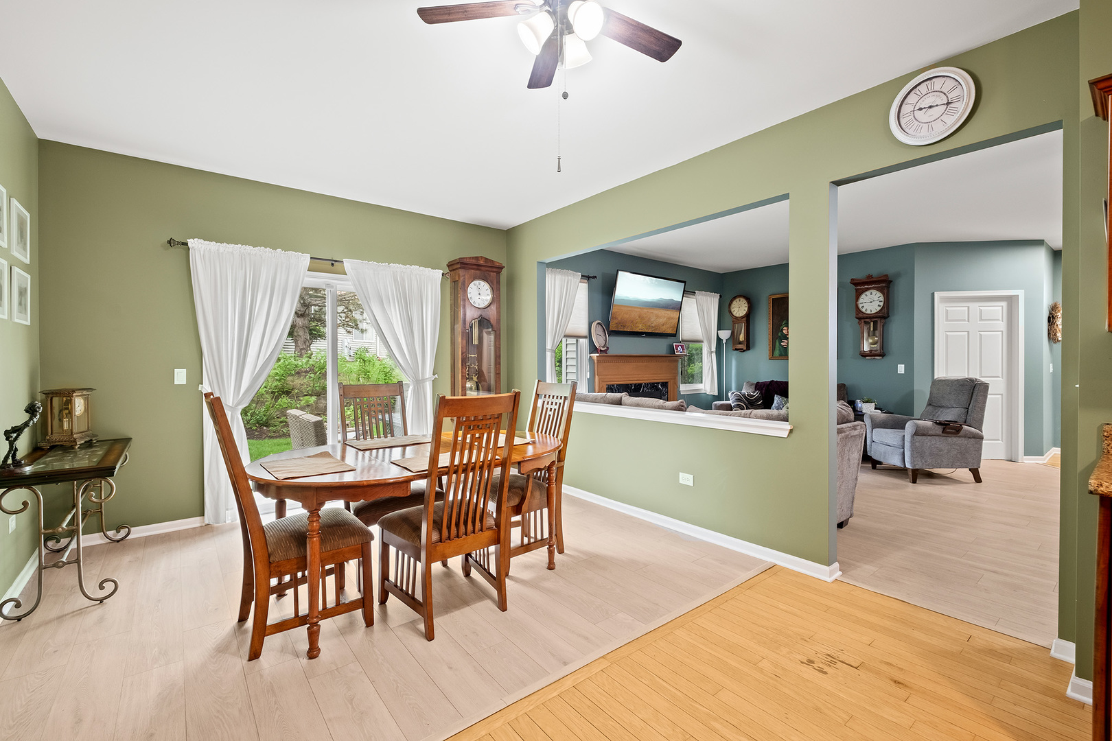 21445 West Douglas Lane Plainfield IL 60544