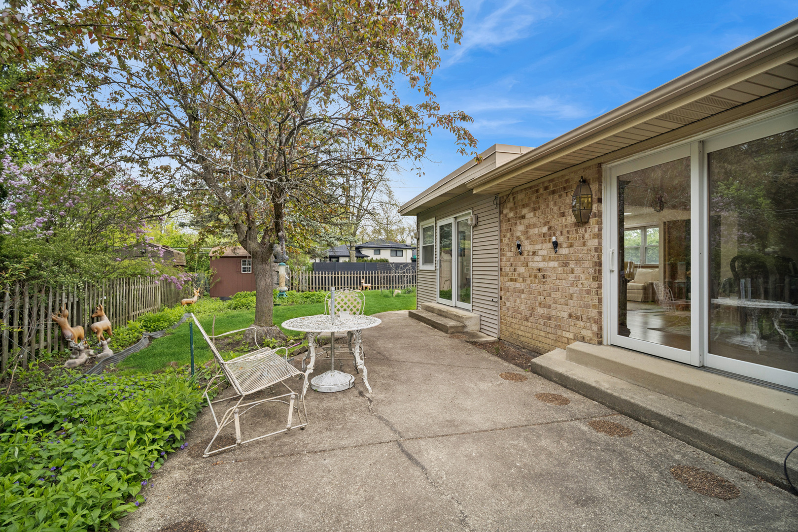 484 Springhill Drive Roselle IL 60172