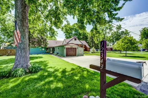 12343 South 70th Avenue Palos Heights IL 60463