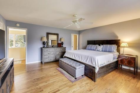 11515 Burr Oak Lane Burr Ridge IL 60527