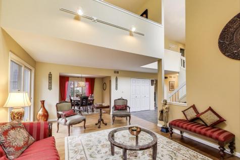 11515 Burr Oak Lane Burr Ridge IL 60527