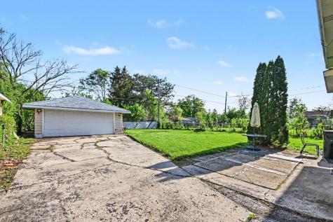 148 Blackhawk Drive Park Forest IL 60466