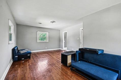148 Blackhawk Drive Park Forest IL 60466