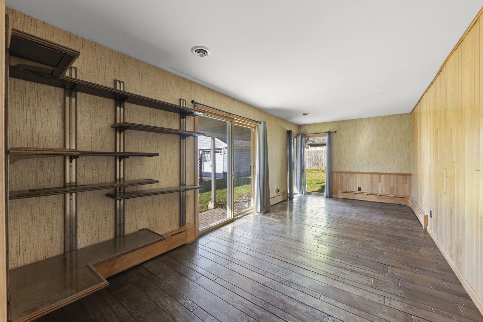 175 South Harrison Avenue Aurora IL 60506