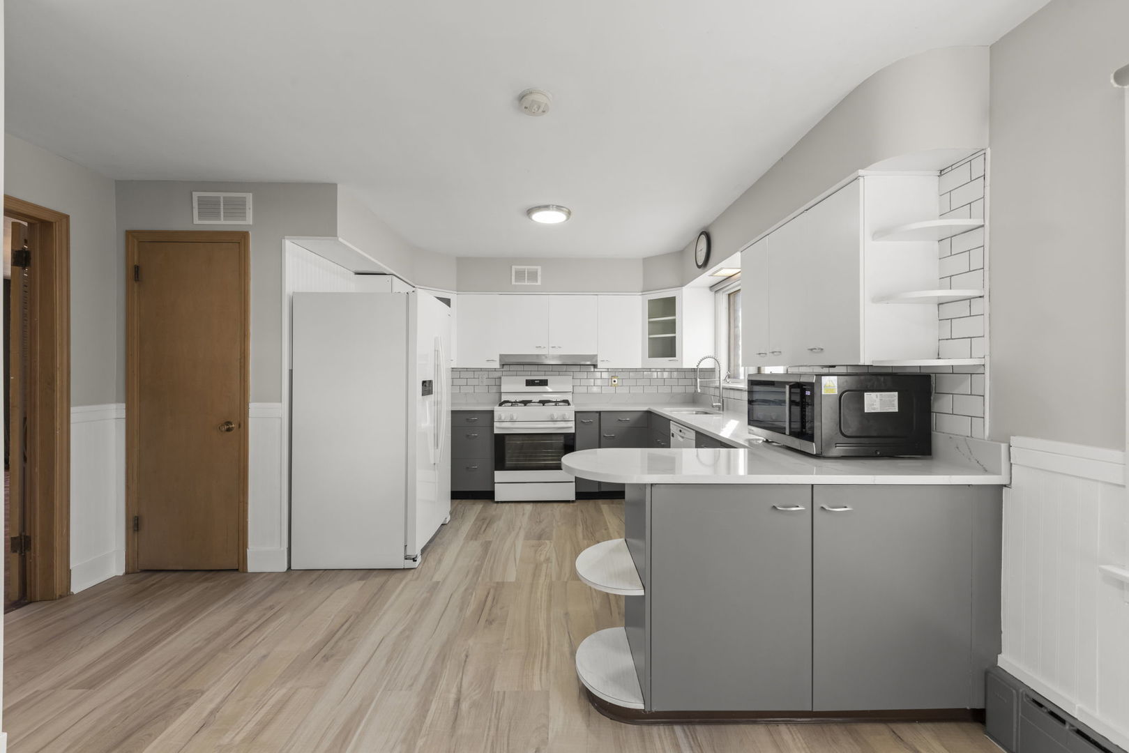 175 South Harrison Avenue Aurora IL 60506