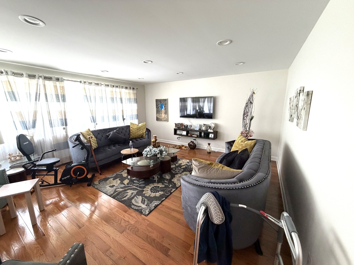 6250 North Kedvale Avenue Chicago IL 60646