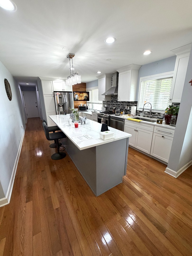 6250 North Kedvale Avenue Chicago IL 60646
