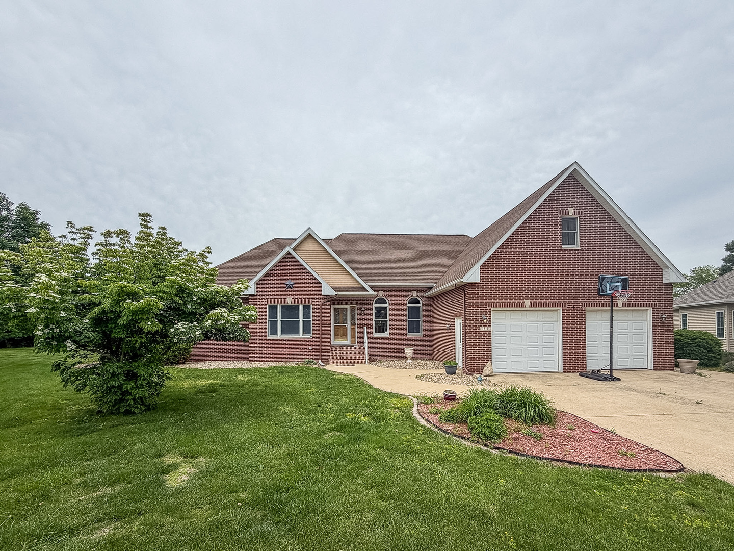 1511 River Bluff Court Mahomet IL 61853