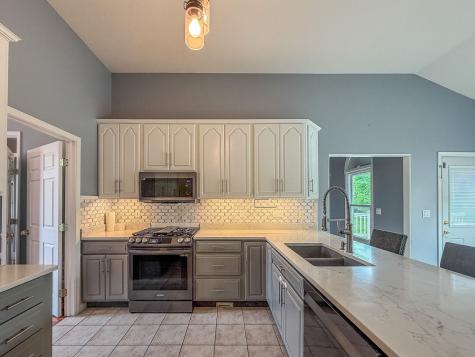 1511 River Bluff Court Mahomet IL 61853