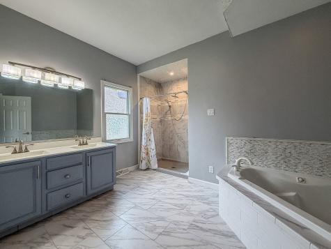 1511 River Bluff Court Mahomet IL 61853