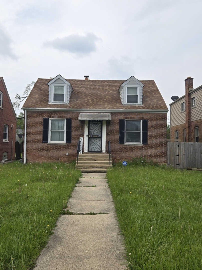 102 East 150th Street Harvey IL 60426
