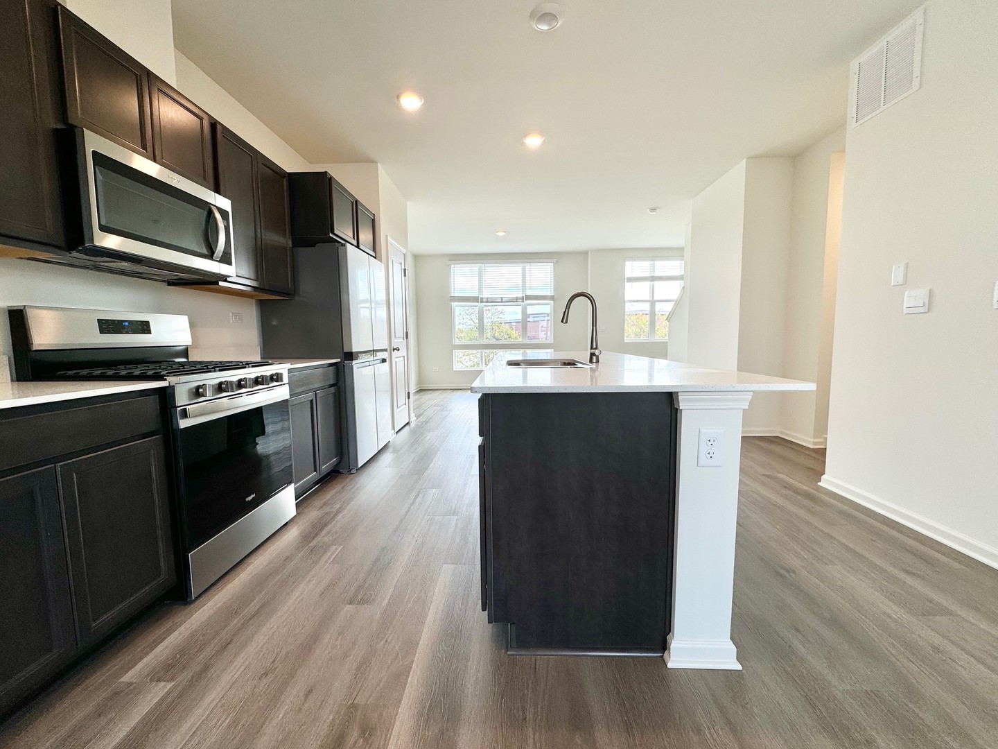 394 Summit Circle Lombard IL 60148