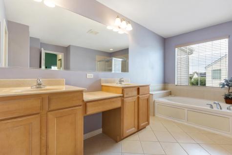 10631 Oregon Trail Huntley IL 60142