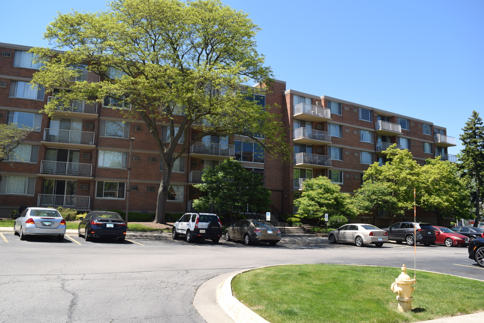 2222 South Stewart Avenue Lombard IL 60148