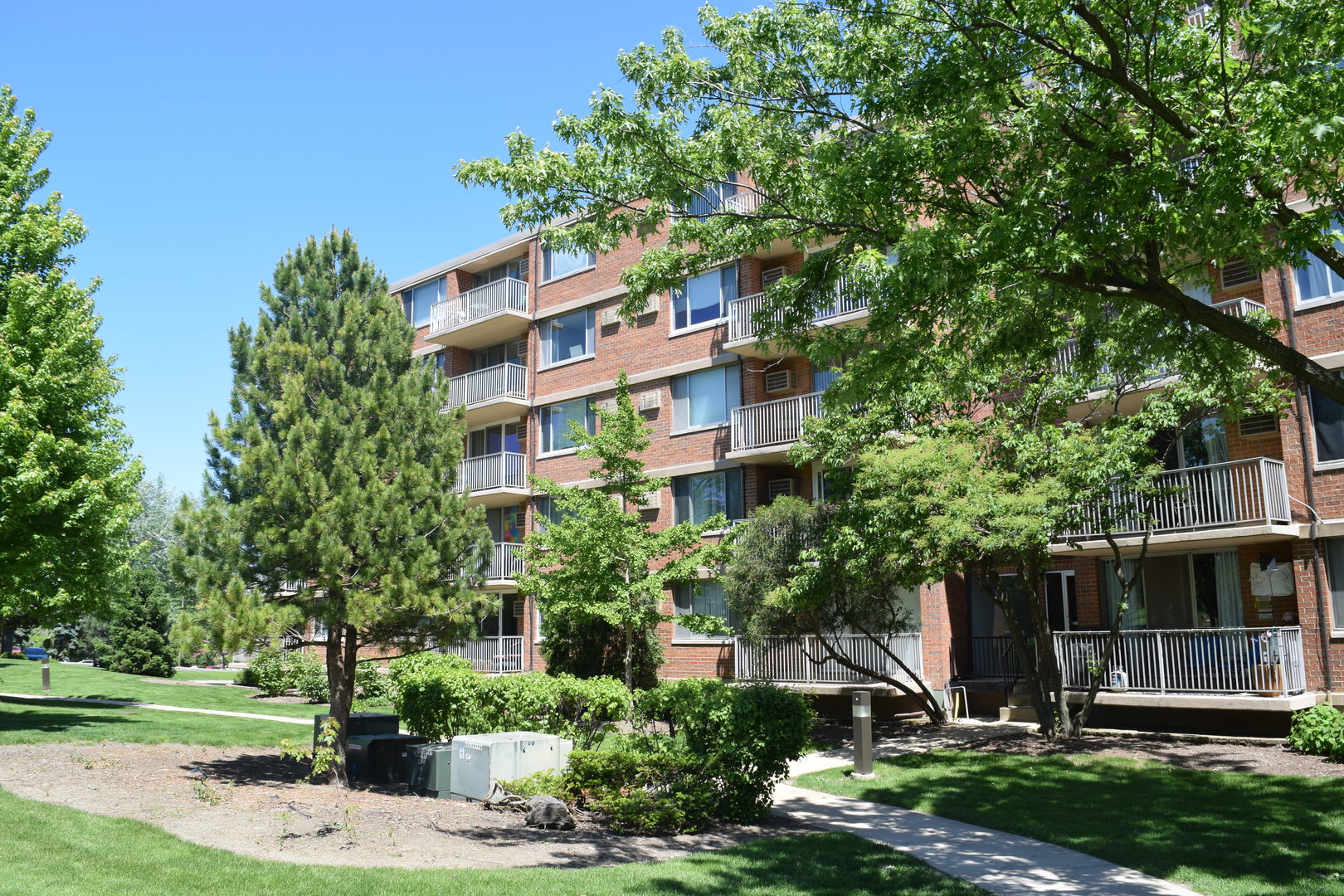 2222 South Stewart Avenue Lombard IL 60148