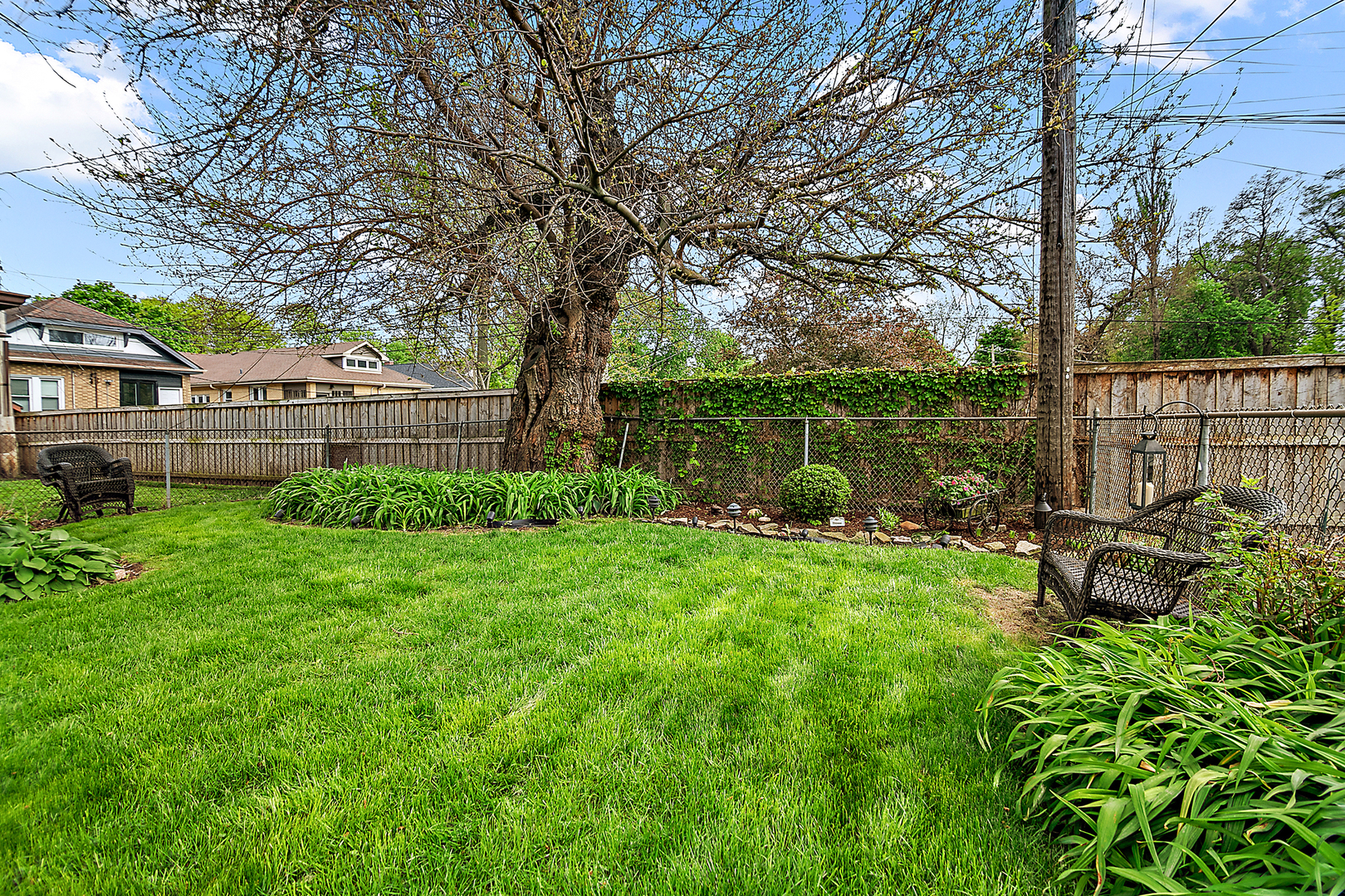 1819 West 105th Street Chicago IL 60643