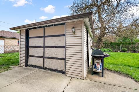 1819 West 105th Street Chicago IL 60643