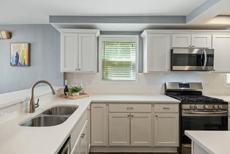 107 Hillside Court Fox Lake IL 60020