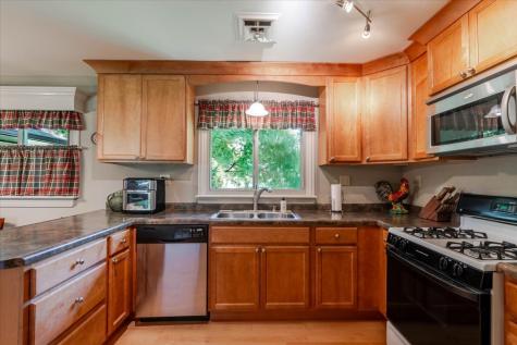 607 North Mill Street Leroy IL 61752