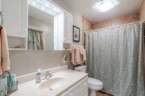 607 North Mill Street Leroy IL 61752