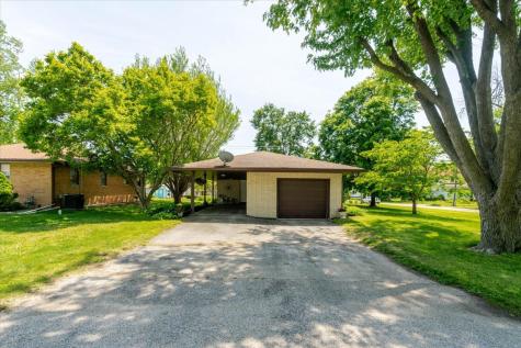 607 North Mill Street Leroy IL 61752