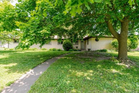 607 North Mill Street Leroy IL 61752