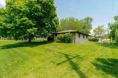 607 North Mill Street Leroy IL 61752