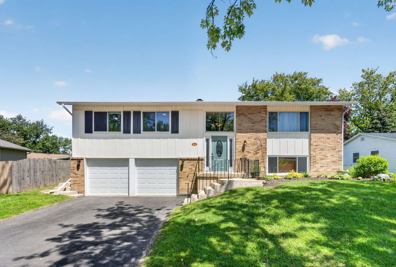 418 Charlestown Drive Bolingbrook IL 60440