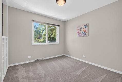 418 Charlestown Drive Bolingbrook IL 60440