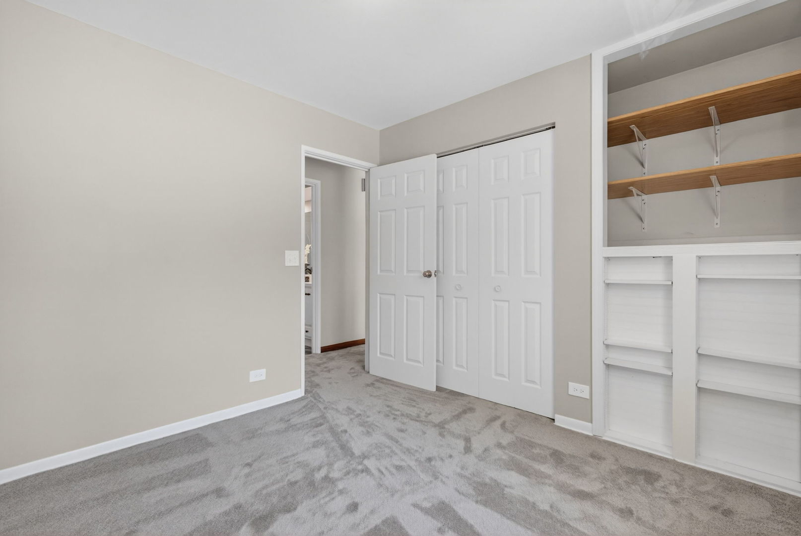 418 Charlestown Drive Bolingbrook IL 60440