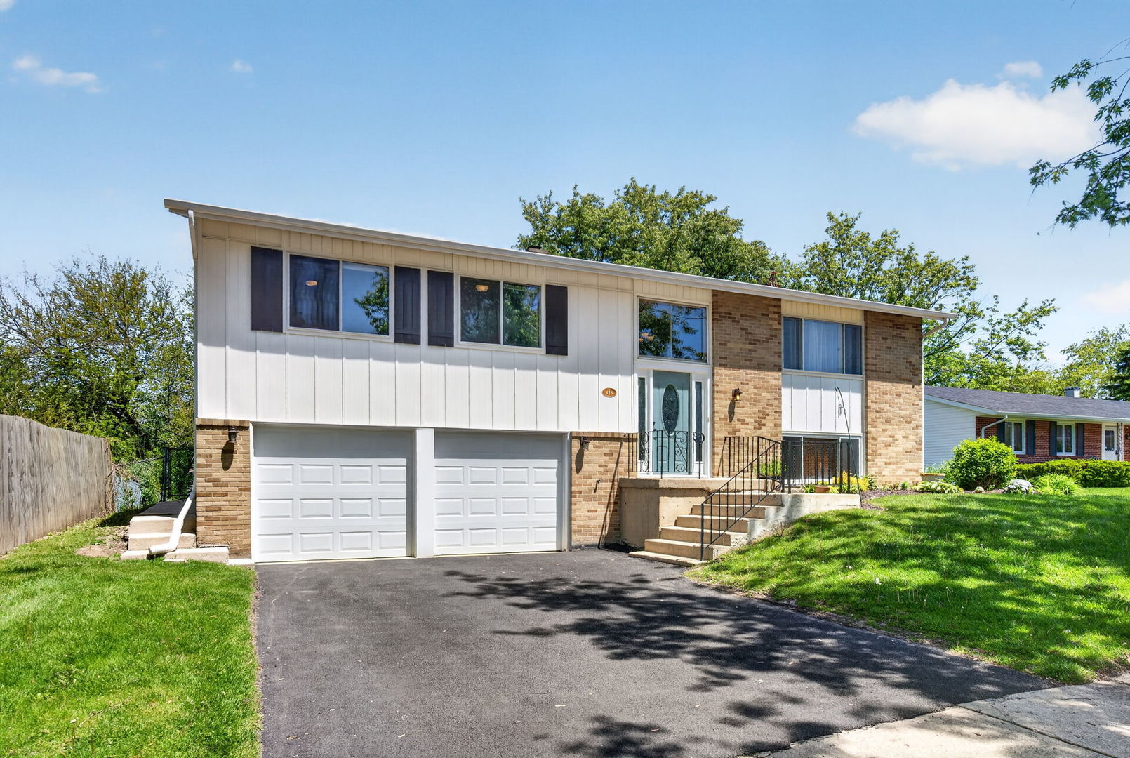 418 Charlestown Drive Bolingbrook IL 60440