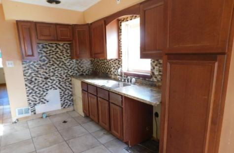 1022 Eastern Avenue Bellwood IL 60104