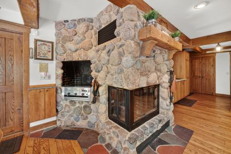 27250 North Meadowoods Lane Mettawa IL 60048