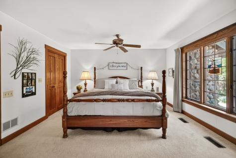 27250 North Meadowoods Lane Mettawa IL 60048